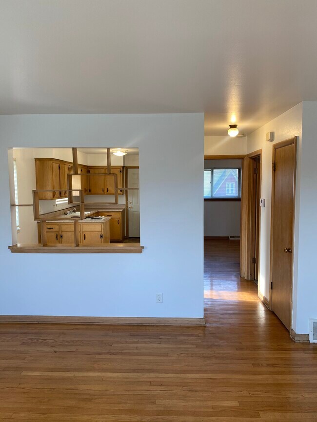 Foto del edificio - 6429 W Hampton Ave