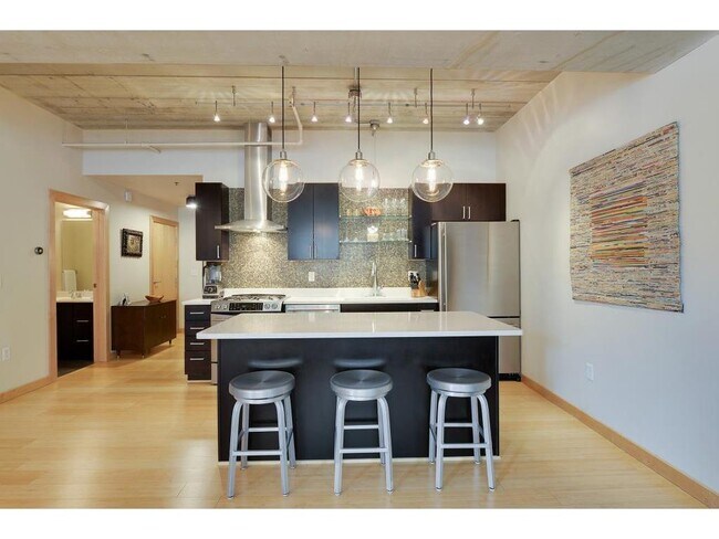 Foto del edificio - 521 2nd St SE