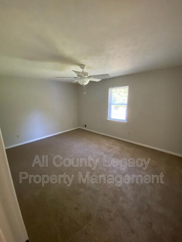 Foto del edificio - 3132b Dove Ct SW