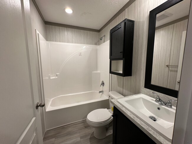 Foto del edificio - 4067 Underwood Ct