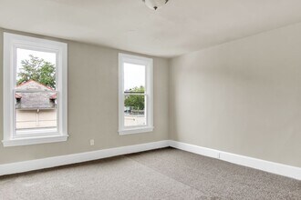 Building Photo - 2035 Logan St