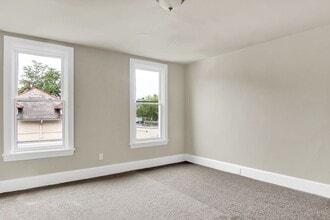 Building Photo - 2035 Logan St