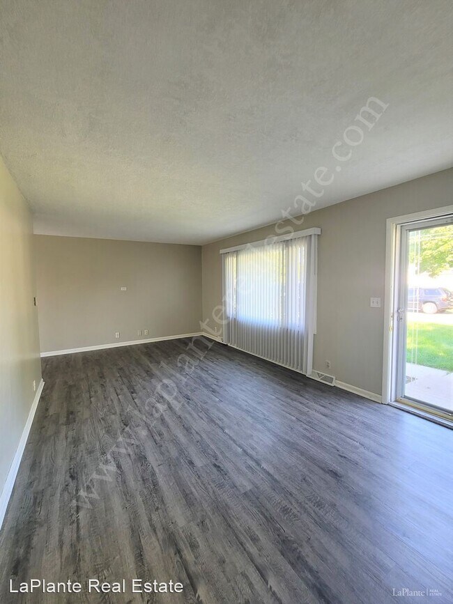 Foto del edificio - 3 br, 1 bath House - 1215 Rosedale St