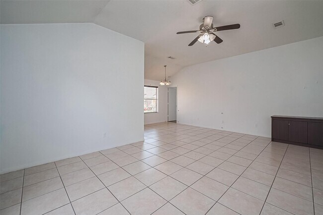 Foto del edificio - 17046 Applecross Ln