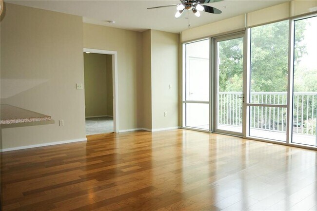Foto del edificio - 1600 Barton Springs Rd