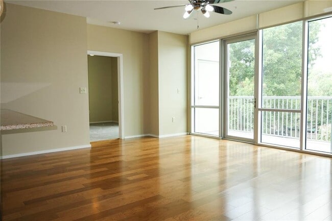 Building Photo - 1600 Barton Springs Rd