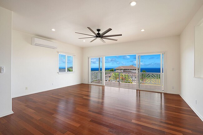 Foto del edificio - Beautiful 4 Bedroom, 4 Bathroom Home in th...