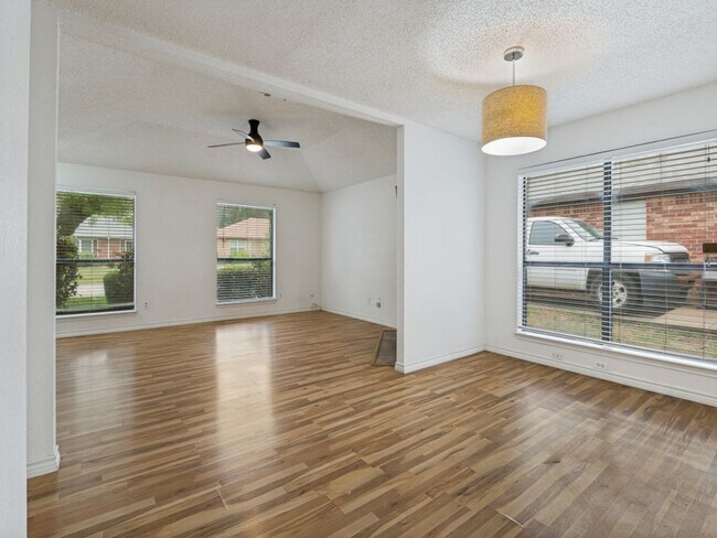 Foto del edificio - 3006 Post Oak Dr