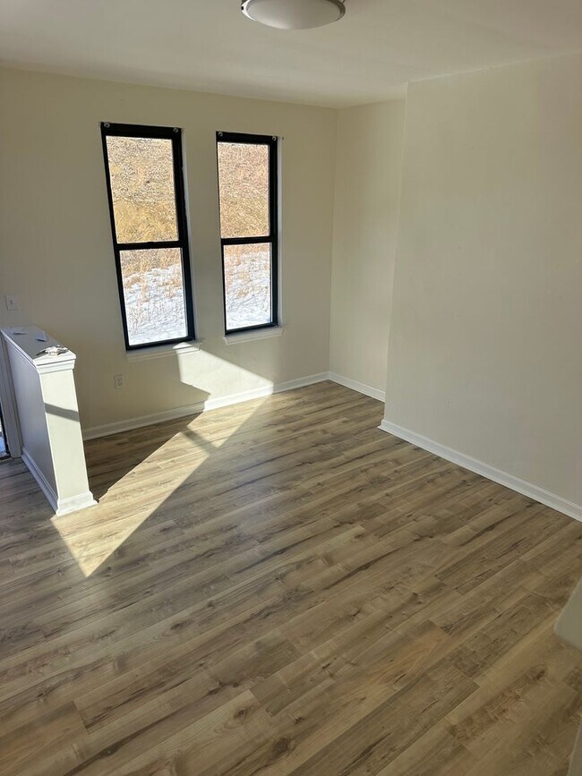 Foto del edificio - 941 Lamont St