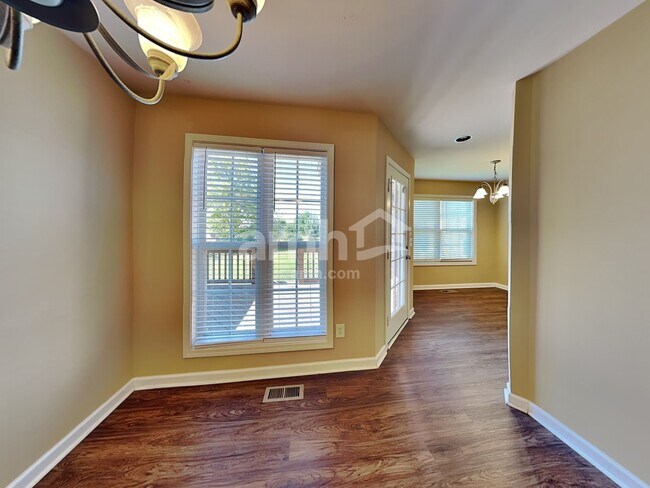 Building Photo - 1452 Stoner Ridge