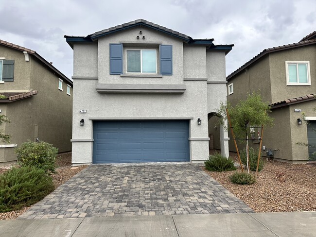 Foto del edificio - 4732 Peacock Cliffs Ave