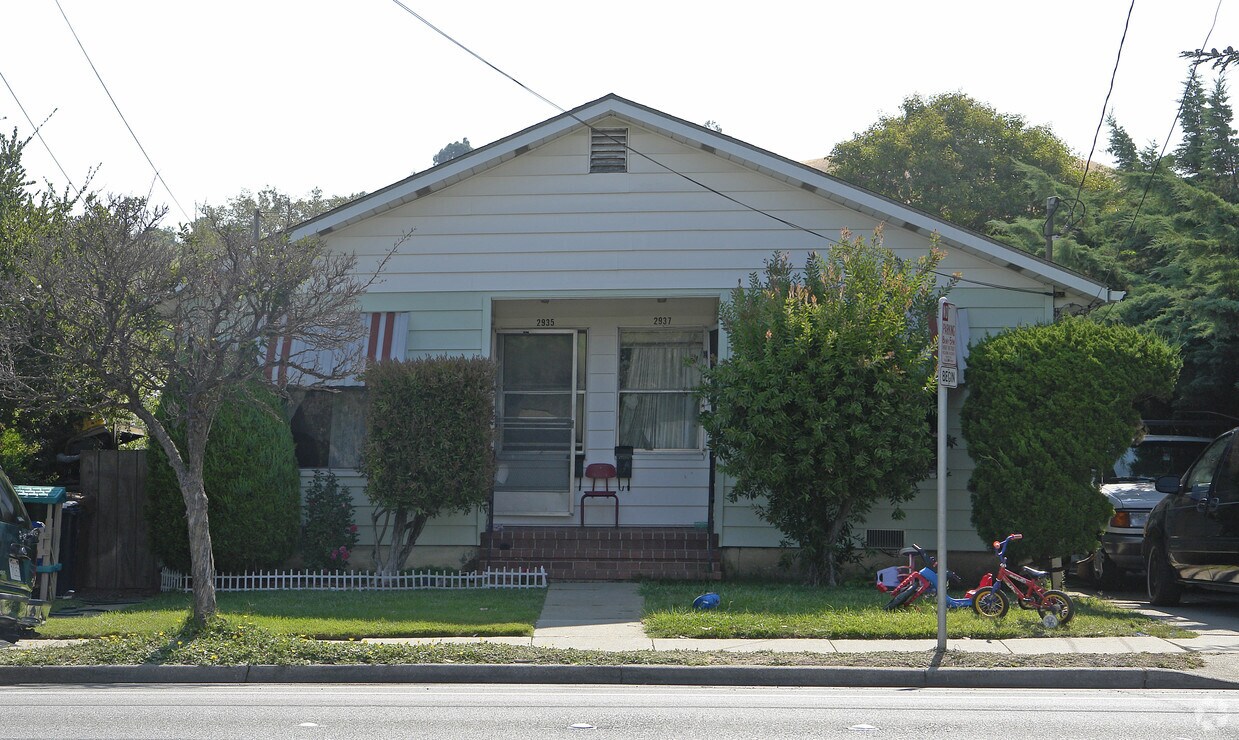 Primary Photo - 2935-2937 Alhambra Ave