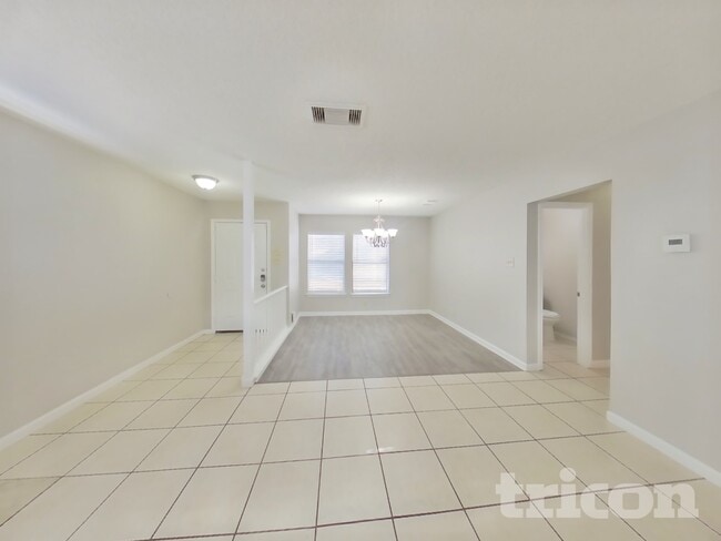 Building Photo - 6419 Beech Trail Dr