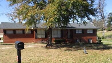 Building Photo - 1618 Cambridge Dr