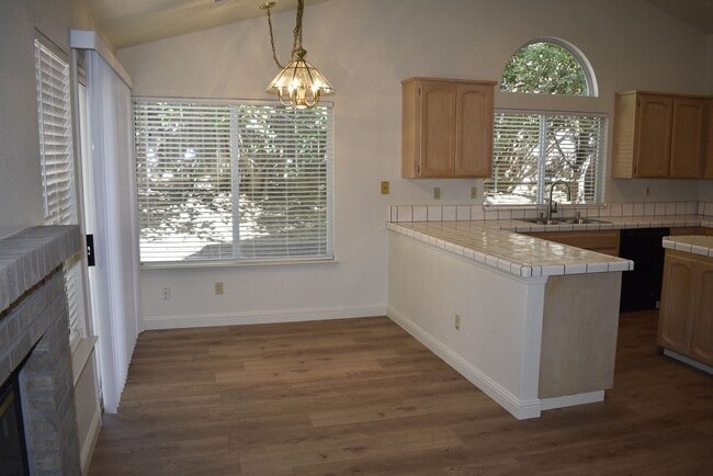 Foto del edificio - 8509 El Lindo Ct