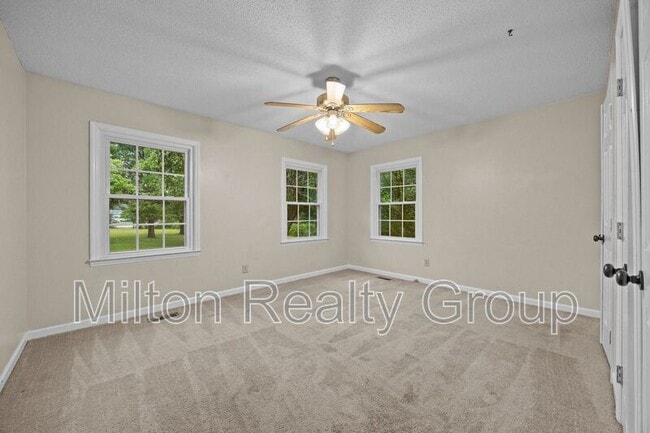 Building Photo - 12013 NC-210