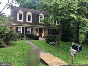 Building Photo - 1215 Delta Glen Ct