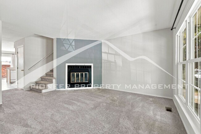 Building Photo - 1811 S Quebec Way