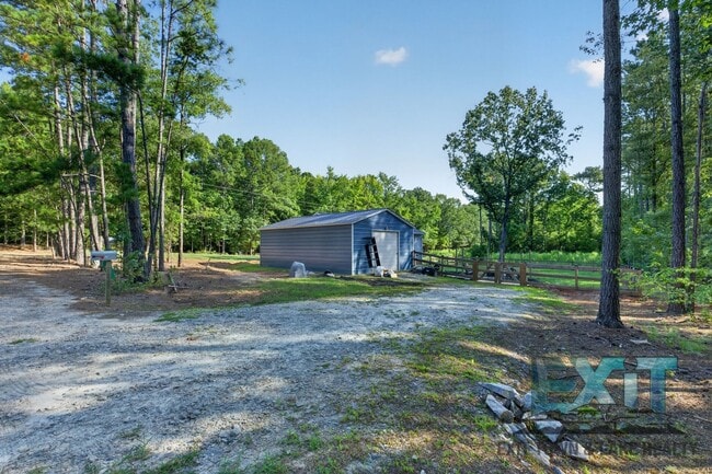 Building Photo - 23 Moseley Dr