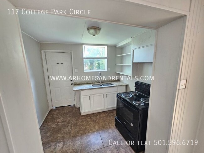 Building Photo - 117 College Park Cir