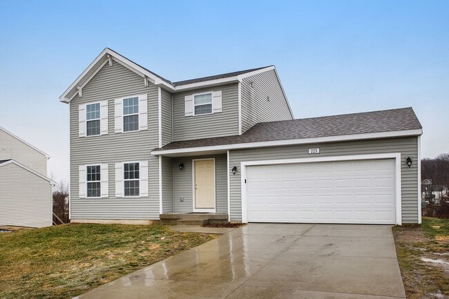 Building Photo - Beautiful Modern Home in Galesburg