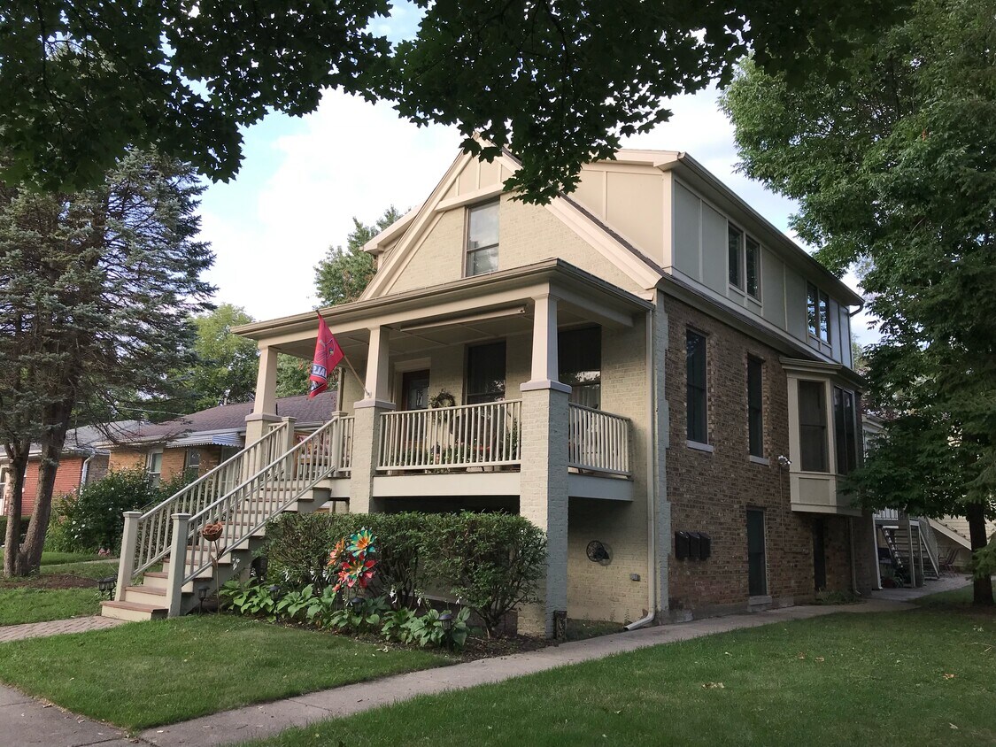 Foto principal - 541 Wesley Ave