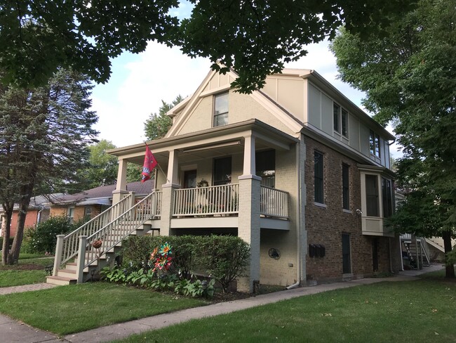 Building Photo - 541 Wesley Ave