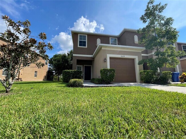 Foto del edificio - 6624 Holly Heath Dr