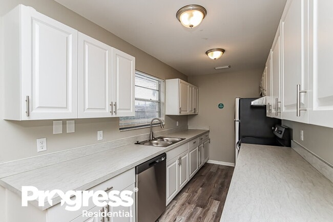 Building Photo - 1308 Japonica Ln