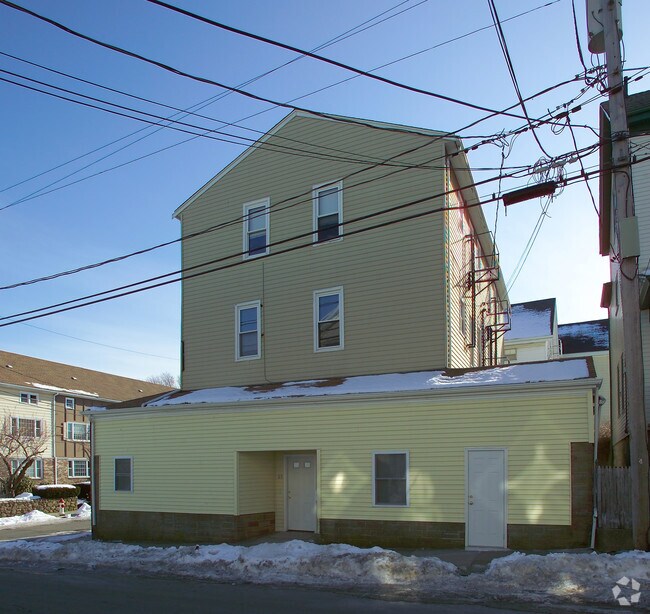 5 Carver St, Fall River, MA 02721 Apartments Fall River, MA