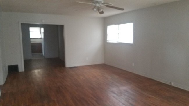 Foto del edificio - 516 W Iron Ave