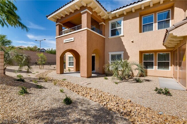 Building Photo - 845 Pantara Pl