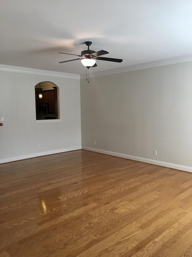 Building Photo - 508 Capstone Dr