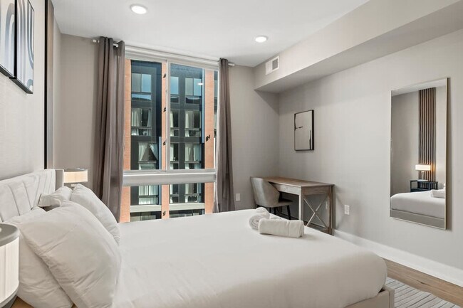 Foto del edificio - 901 Canal St