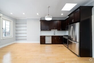Building Photo - 13 Bentley Ave