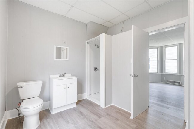 Foto del edificio - 1522 W 7th St