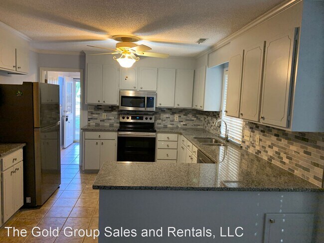 3 br, 2.5 bath House - 8718 Golf Ridge Drive photo'