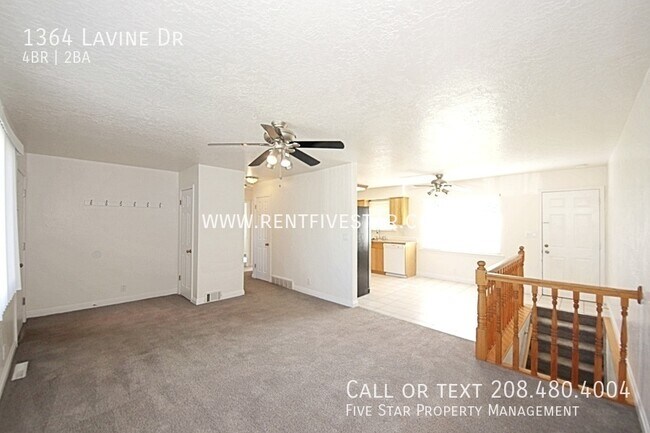 Foto del edificio - 1364 Lavine Dr