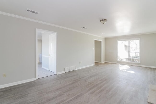 Foto del edificio - 7172 Market Square Dr