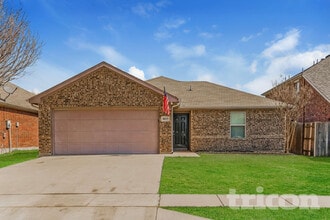 Building Photo - 8617 Silverbell Ln