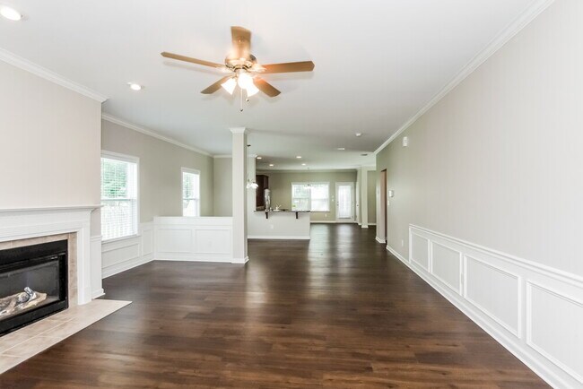 Foto del edificio - 9502 Fernspray Rd