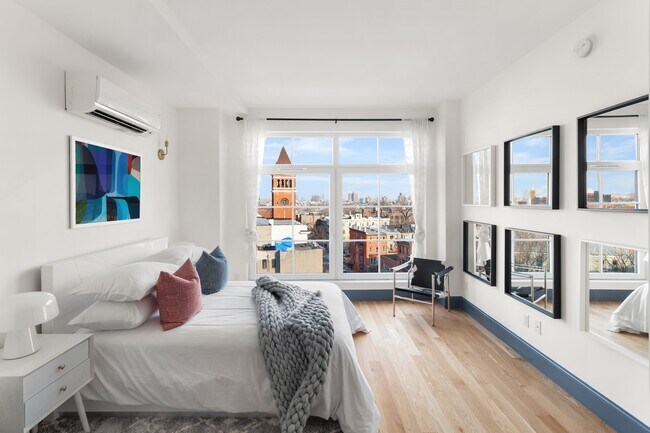 Foto del edificio - 1430 Fulton St
