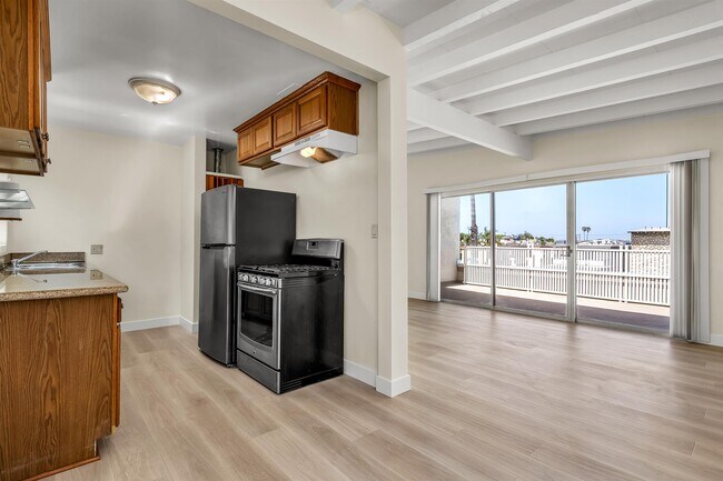 Foto del edificio - 1440 Manhattan Beach Blvd