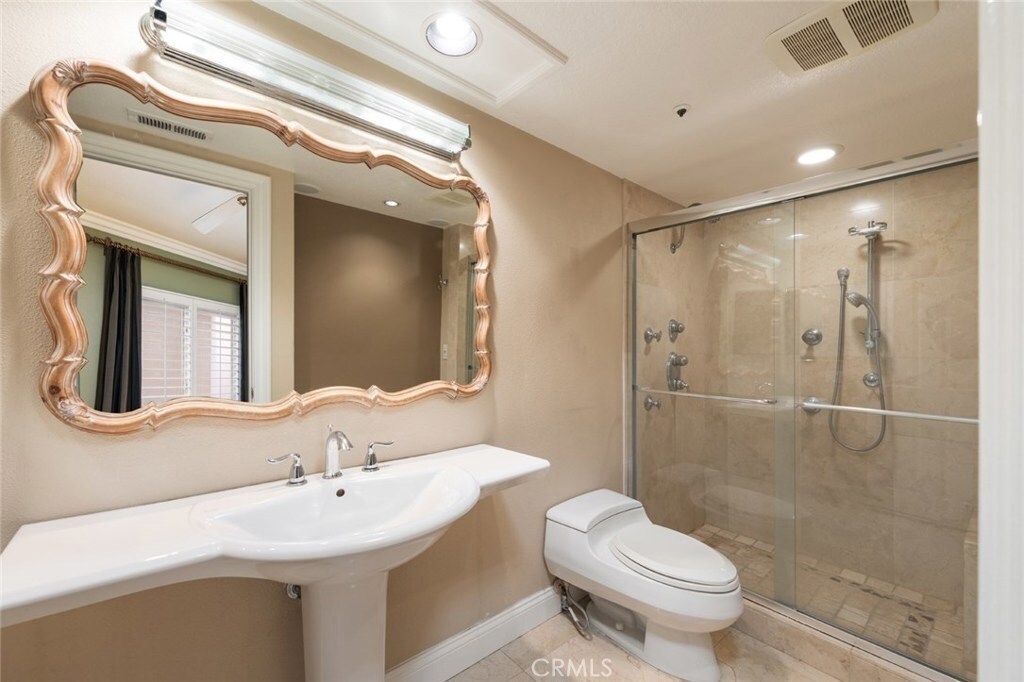 Foto principal - 2602 E 20th St