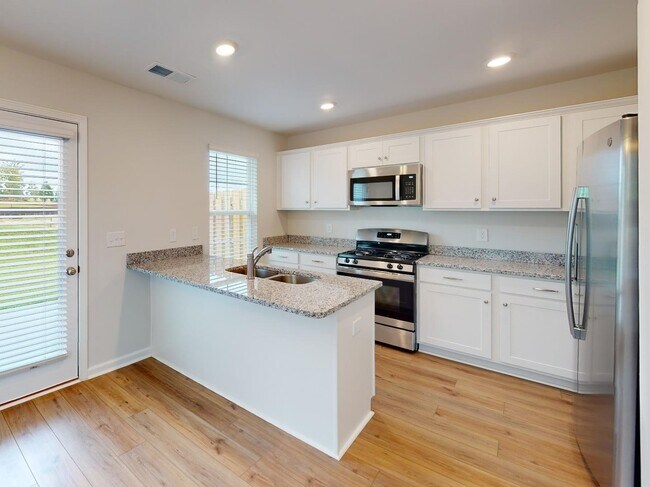 Building Photo - 1639 Solandra Drive