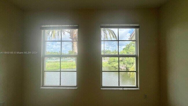 Foto del edificio - 4171 San Marino Blvd