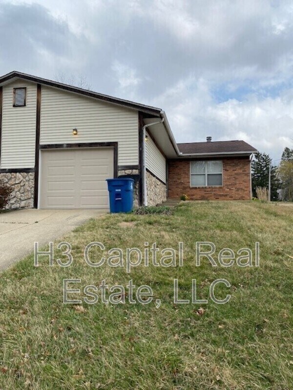 Building Photo - 8 Innsbruck Ln