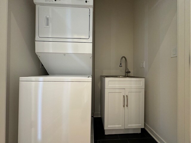 Foto del edificio - 4177 W Belmont Ave