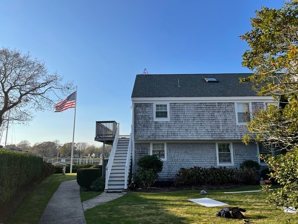 Primary Photo - 113 Falmouth Heights Rd