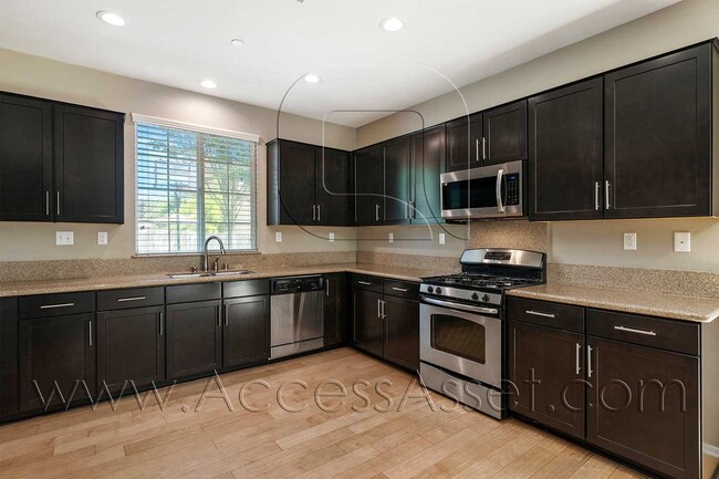 Building Photo - Amazing 4 Bed/3 Bath Cul-De-Sac Temecula H...